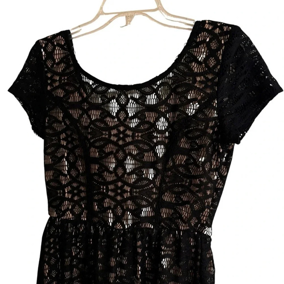 Speechless Black Lace Mini Dress Over Nude Short Sleeve Round Neck 7 - Picture 3 of 10